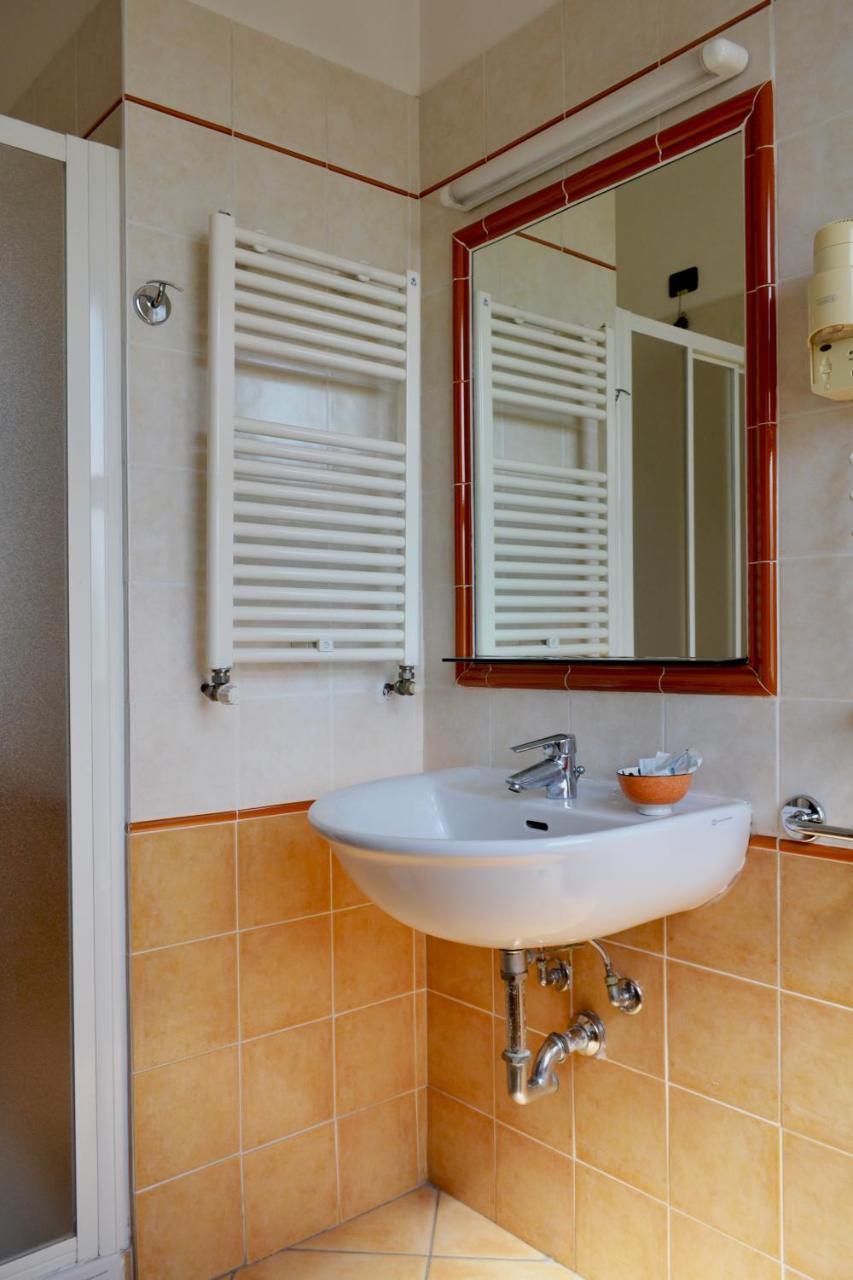 Hotel Fontana Rubiera Extérieur photo